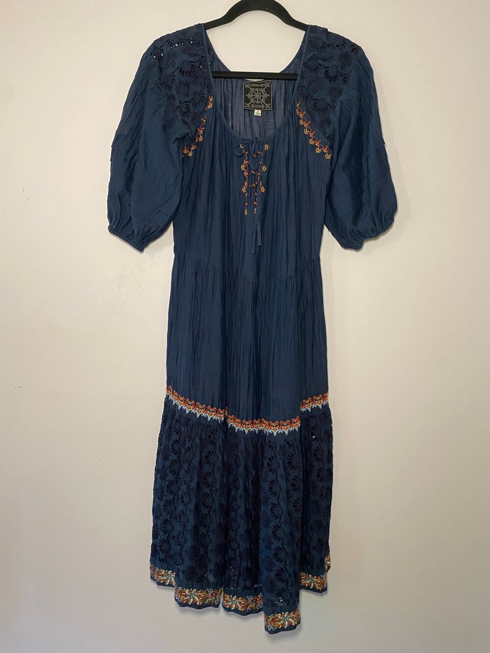Johnny Was Jade Navy Blue Embroidered Puff Sleeve Midi Dress Women's size Small